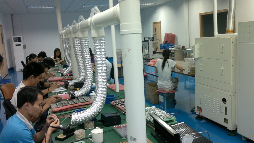 Galaxy Tech's agile workshop facility for high-reliability manual soldering and technical sample assembly since 2003.